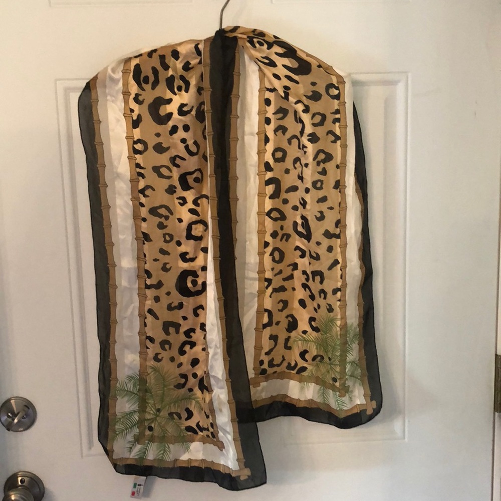 Vintage Symphony Scarf Bamboo w/Animal Print Italy